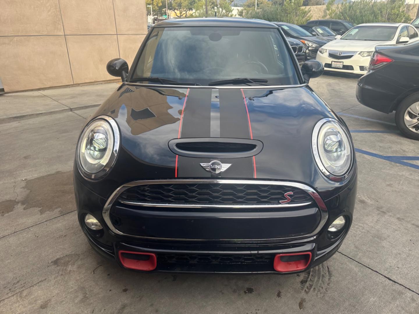 2016 Black /Black Mini Cooper (WMWXP7C56G2) with an 2.0 Turbo engine, Automatic transmission, located at 30 S. Berkeley Avenue, Pasadena, CA, 91107, (626) 248-7567, 34.145447, -118.109398 - Navigation! Moon-roof! Leather! Low Miles! - Photo#7